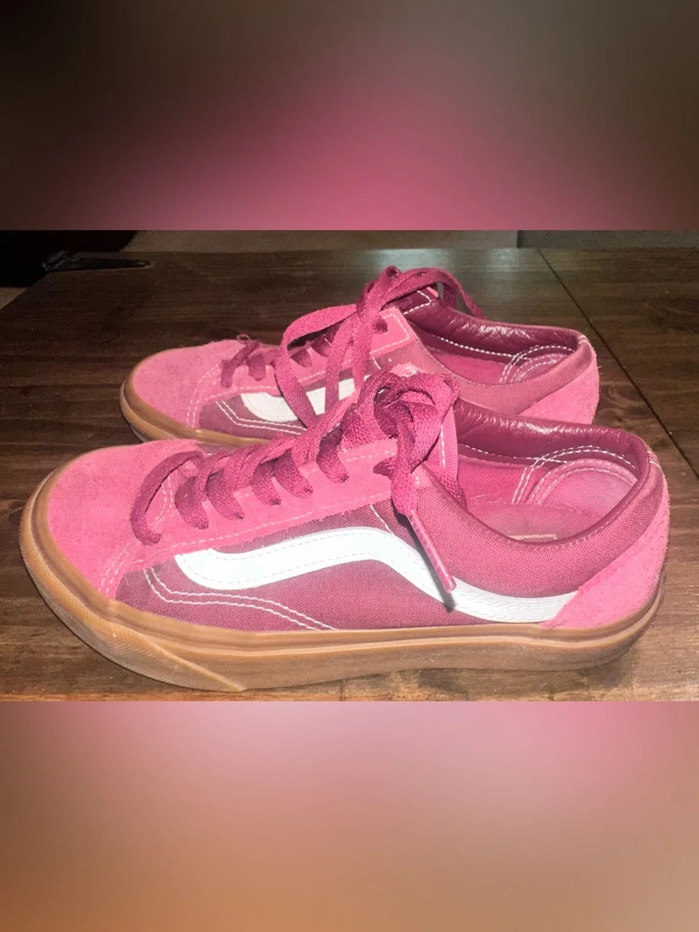 Vans Skate Shoes Burgundy & White Stripe Unisex Men’s 5/Women’s 6.5